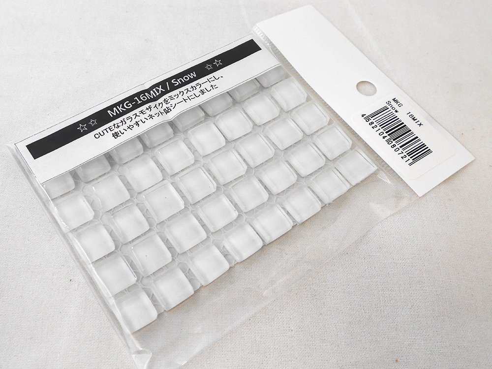 Amazon | miki ガラスモザイクタイル 10mm角(4mm厚) Snow MKG-16MIX